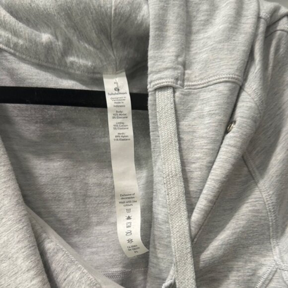 Lululemon Athletica Jacket - Picture 5 of 8